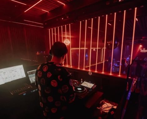 WhatsApp Image 2025-10-22 at 18.59.53 (1)